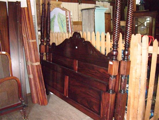 Four poster bed